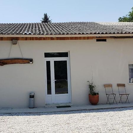 Villa Chez Samb à Lussac-les-Châteaux Extérieur photo